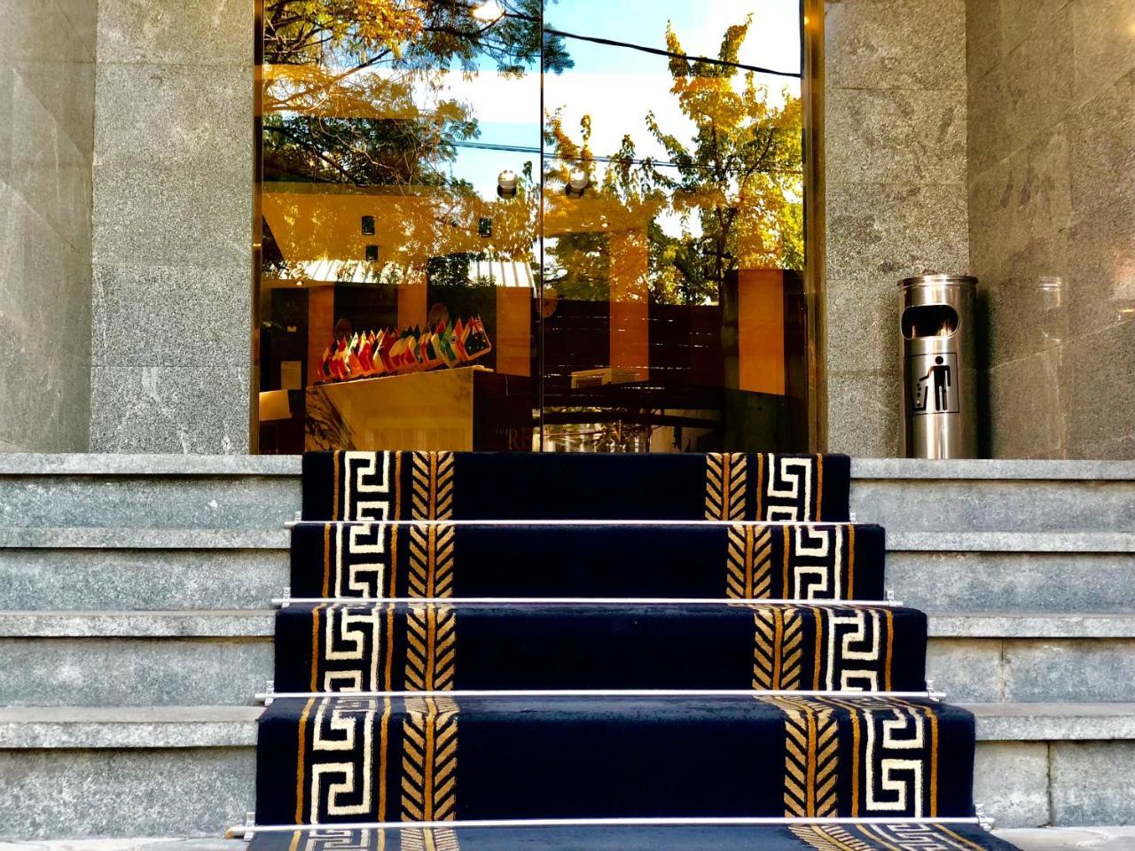 Tbili Hotel Tbilisi Exterior foto